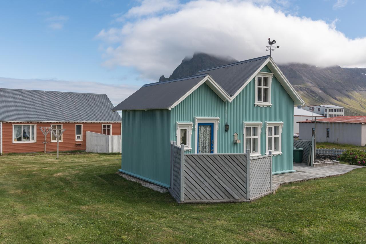 Villa The Little House Bolungarvík Esterno foto